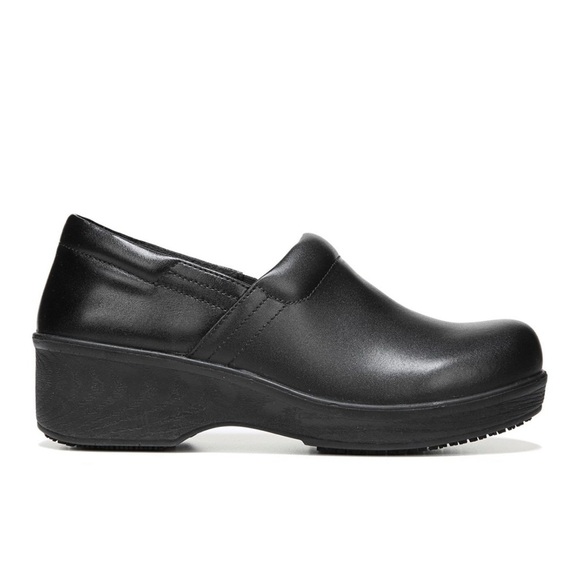 Dr. Scholl's Shoes - Dr. Scholls Slip Resistant Black Leather Career Clogs Size 7.5